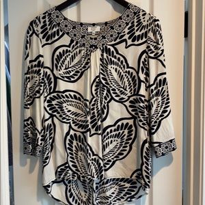 Crown and Ivy blouse